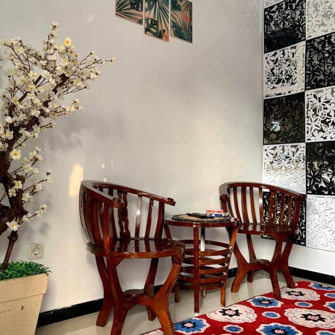 Kayz Villa Batu Dengan Kolam Renang Pribadi Exterior photo